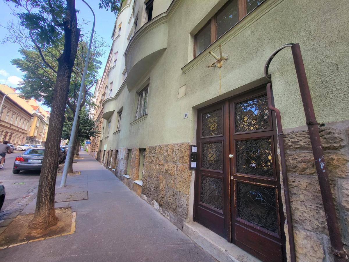 Cosy Apartman By The Castle Apartment Budapest Exterior photo